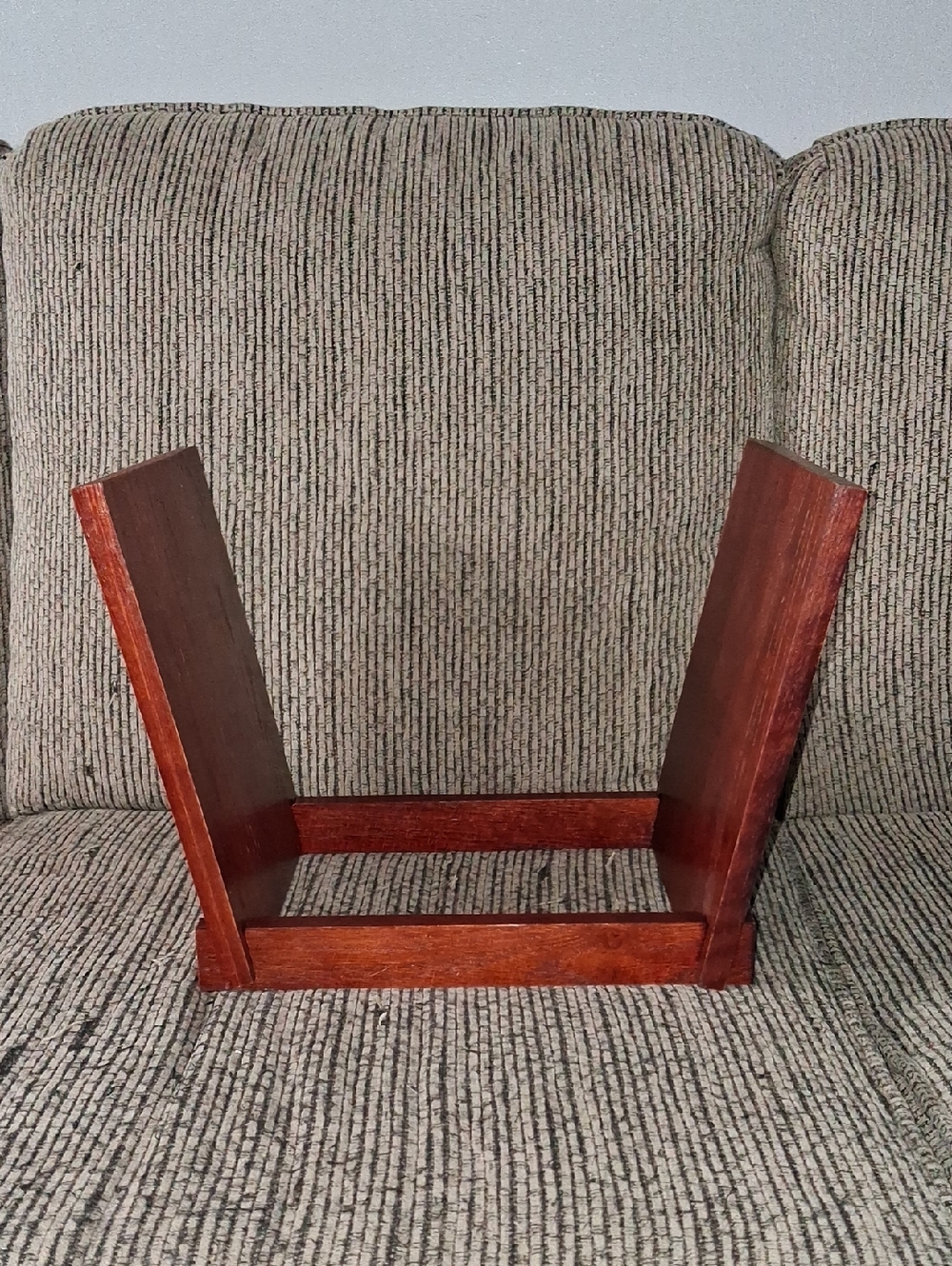 Wooden Vinyl Record Stand in Rich Mahogany Tone Aikyam Records